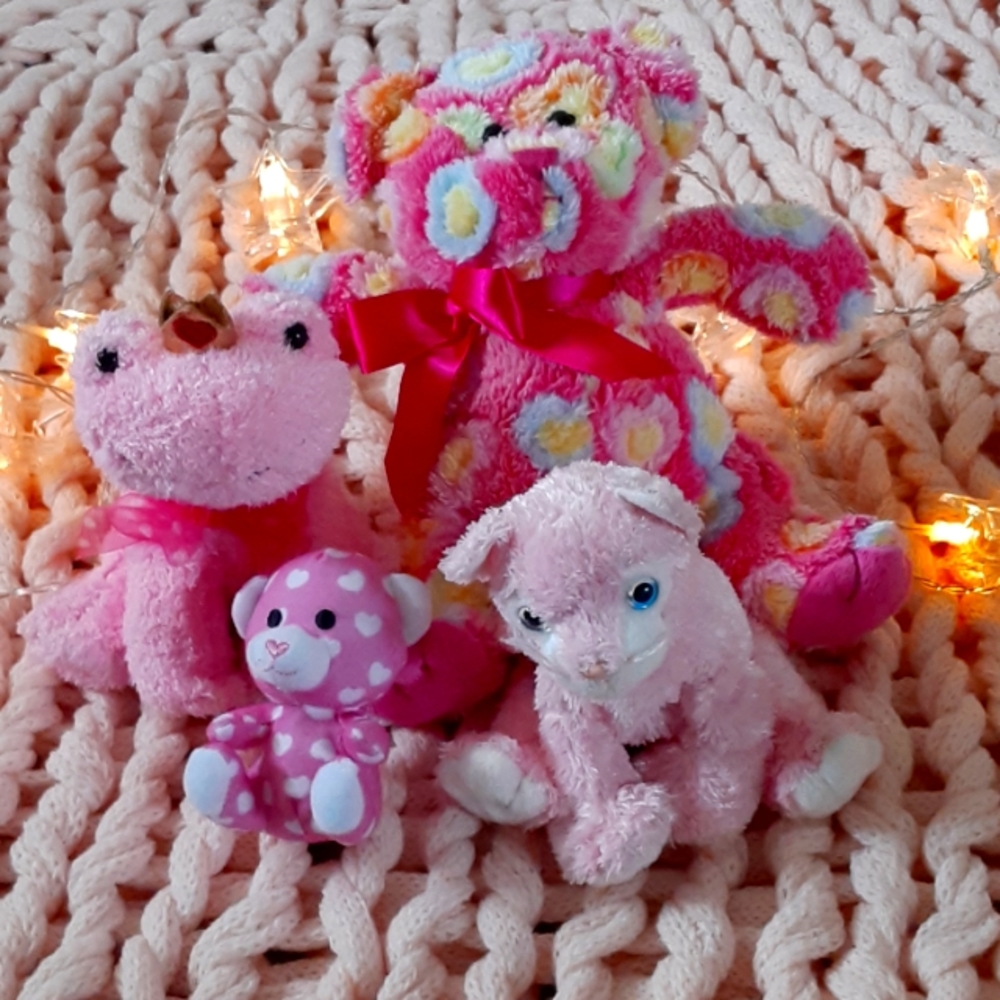 Pink Cute Stuffed Animals!